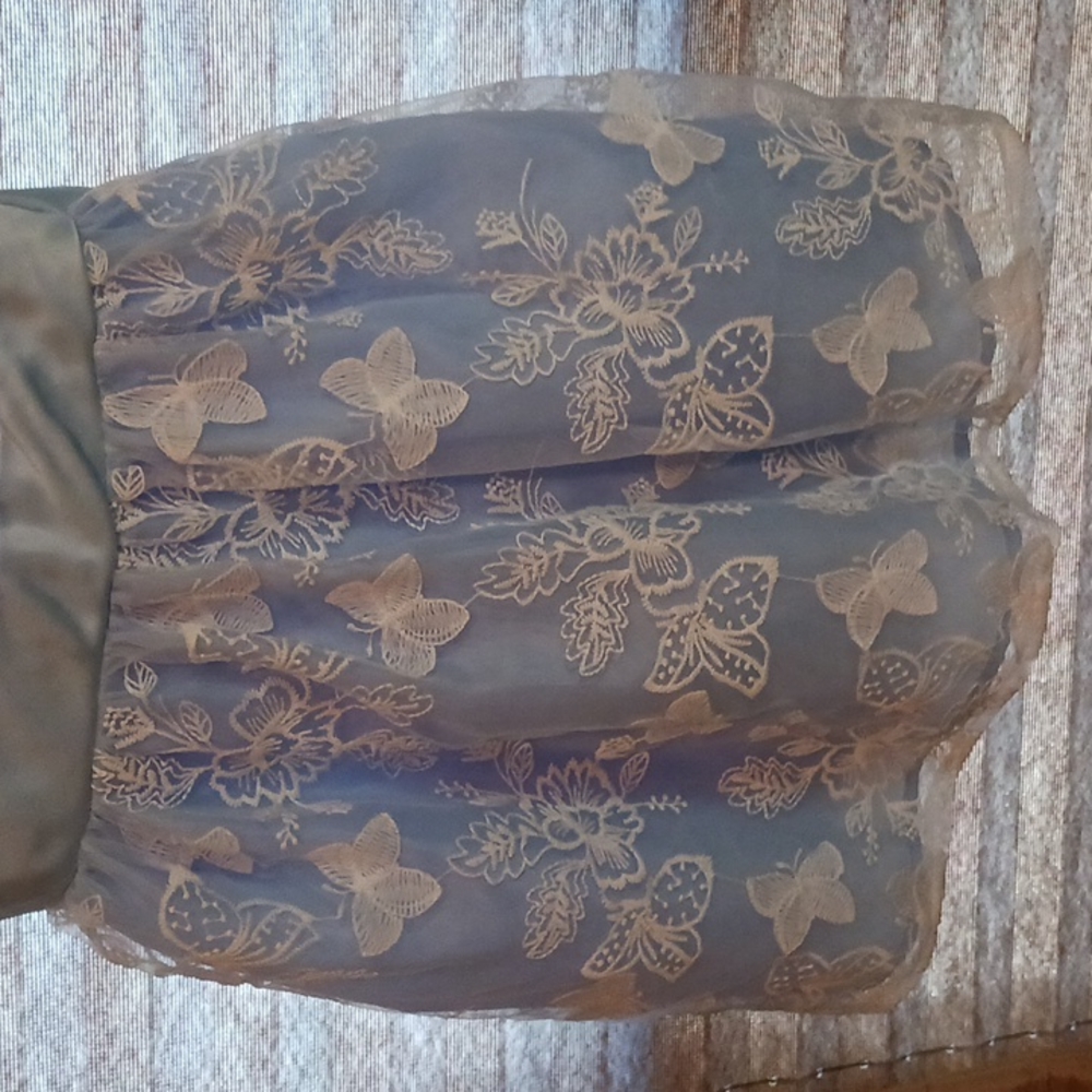 Dress - Picture 3 of 5